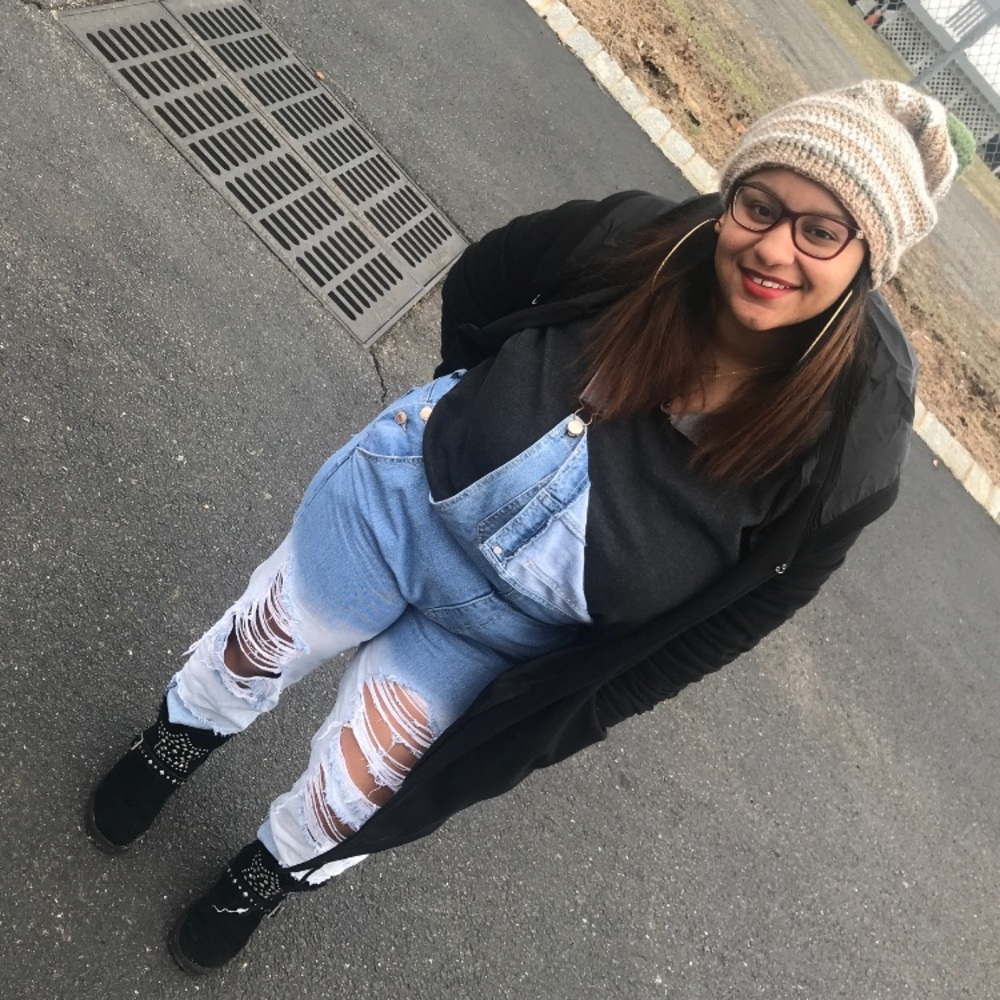 Meet your Posher, Lexis